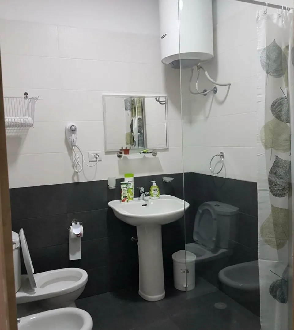 Bregu Green Apartments Влёра