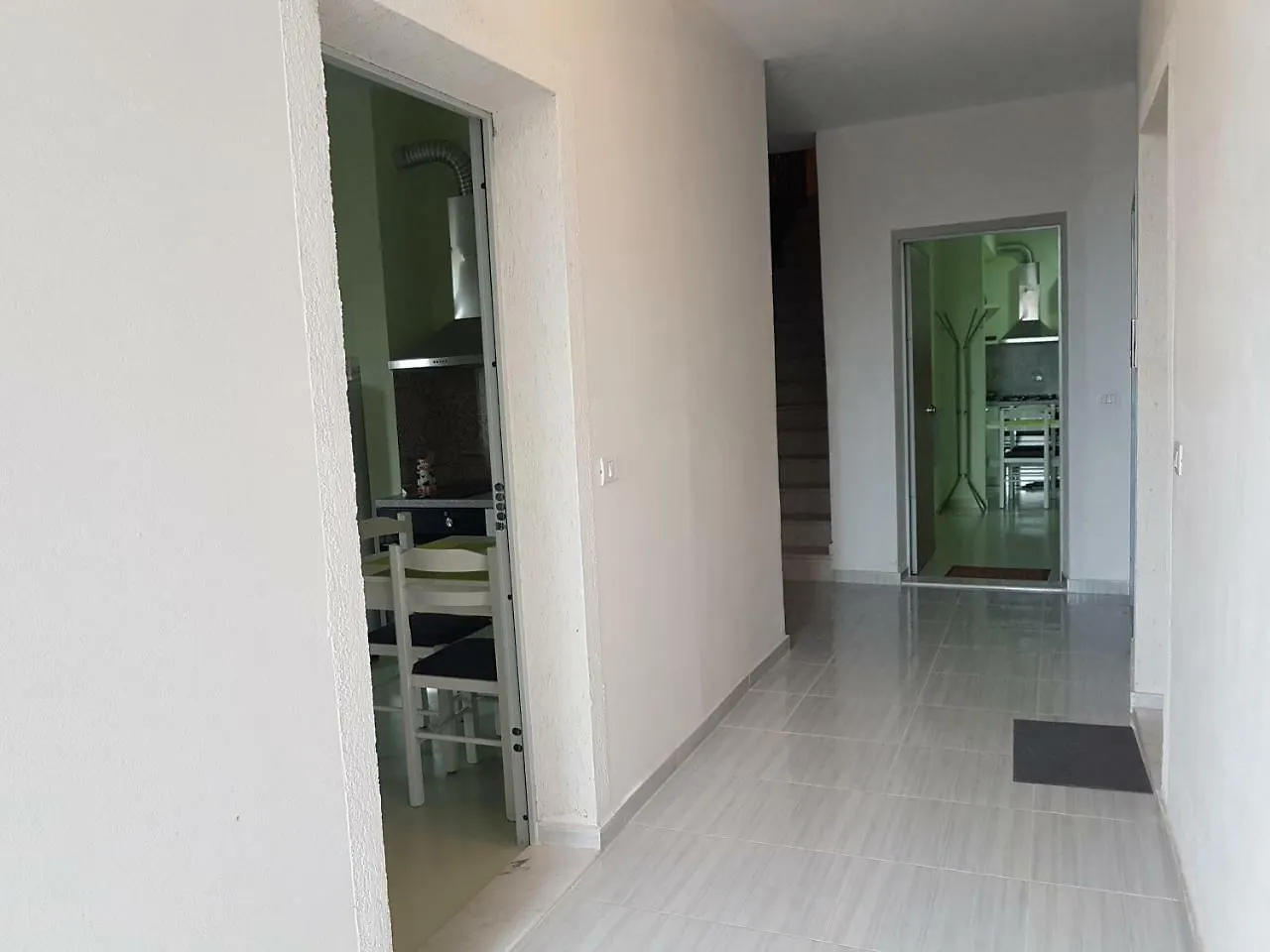 Bregu Green Apartments Vlorë 0*,  Albania